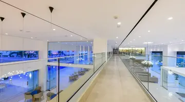 Tasia Maris Seasons Hotel