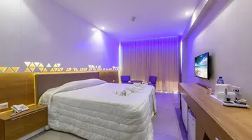 Tasia Maris Seasons Hotel