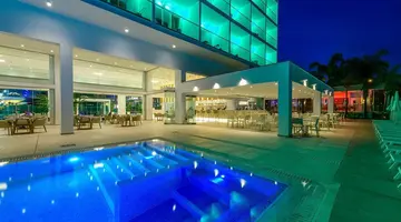 Tasia Maris Seasons Hotel