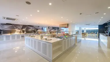 Tasia Maris Seasons Hotel