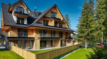 Tatra Square Apartments