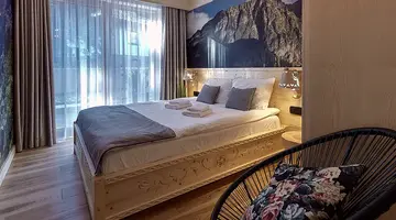 Tatra Square Apartments
