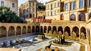 Tbilisi i Baku - Jak wino i ogień