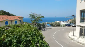 TEODORA APARTMENTS
