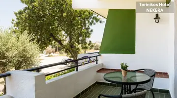 Terinikos Hotel