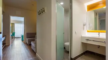TERRACE ELITE RESORT