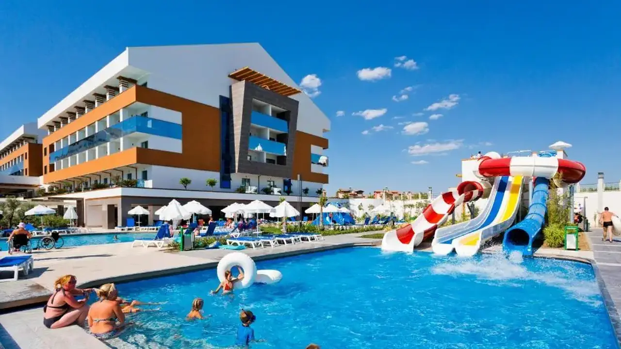 TERRACE ELITE RESORT