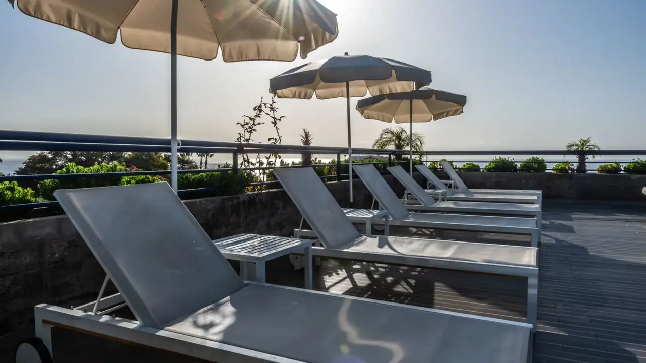 Terrace Mar Suite Hotel