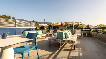 Terrace Mar Suite Hotel
