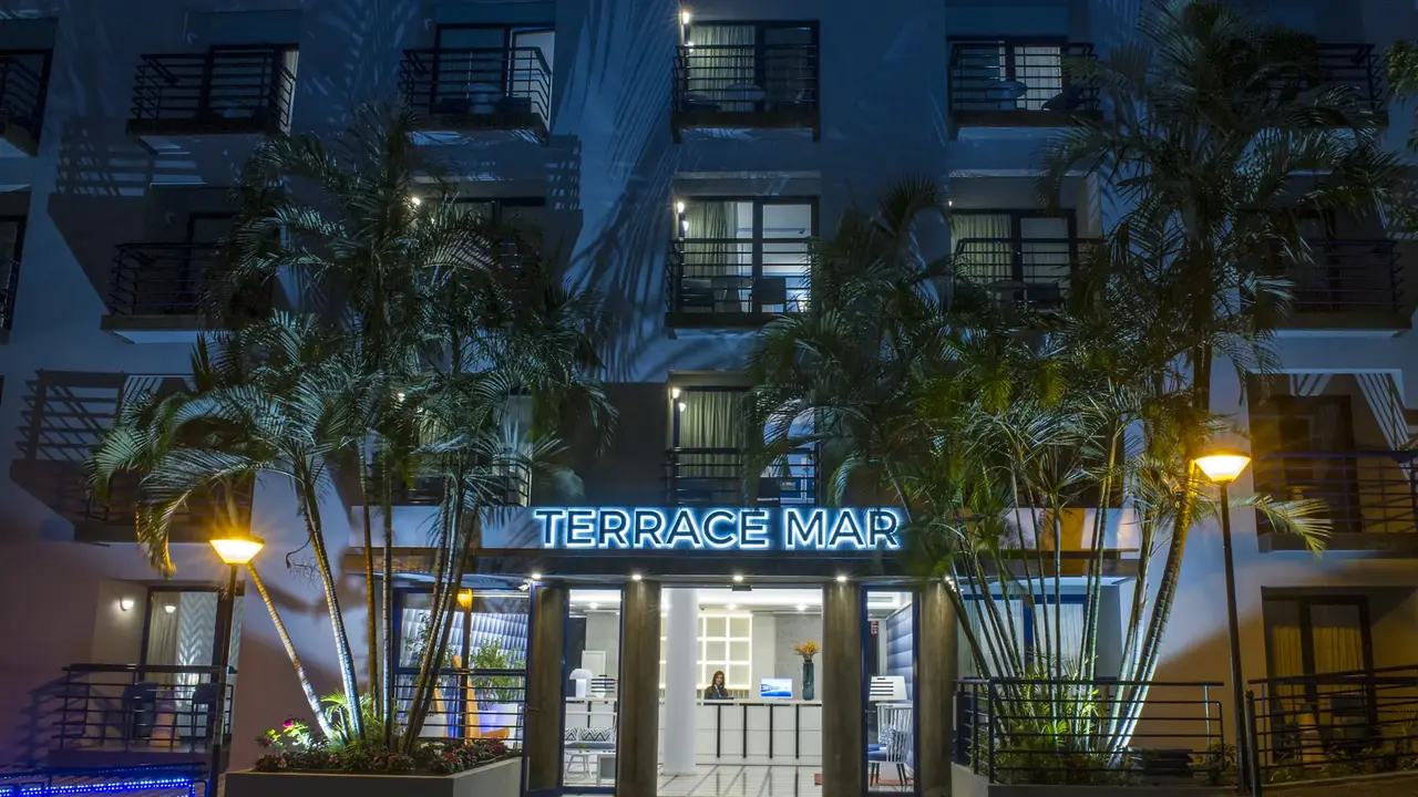 Terrace Mar Suite Hotel