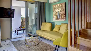 Tessera Villas Collection
