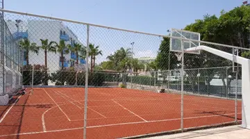 Tetyk Hotel & Suites