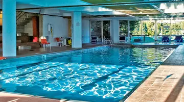 TH 1400 Hotel