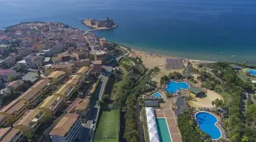 TH LE CASTELLA