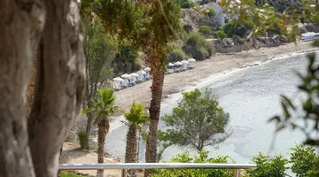 Thalassa Hotel