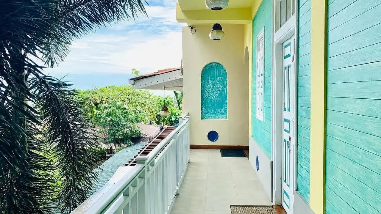 Thaprobhan Beach House