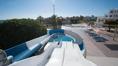 THAPSUS BEACH RESORT