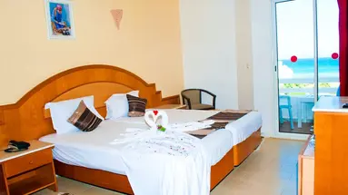 THAPSUS BEACH RESORT