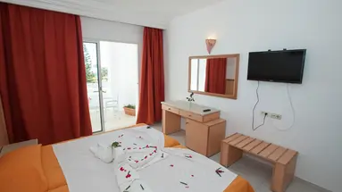 THAPSUS BEACH RESORT