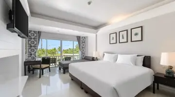 Thavorn Palm Beach Resort