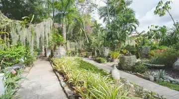 Thavorn Palm Beach Resort