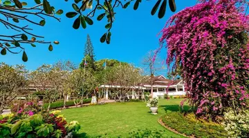 Thavorn Palm Beach Resort
