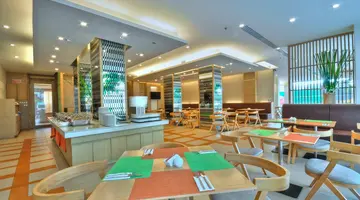 THE ASHLEE PLAZA PATONG HOTEL & SPA