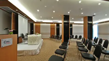 THE ASHLEE PLAZA PATONG HOTEL & SPA