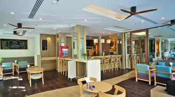 THE ASHLEE PLAZA PATONG HOTEL & SPA