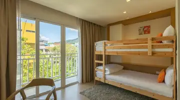 THE ASHLEE PLAZA PATONG HOTEL & SPA