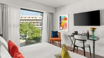 The Athenaeum Luxury Experience