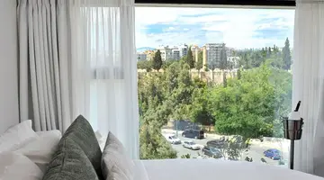 The Athenaeum Luxury Experience
