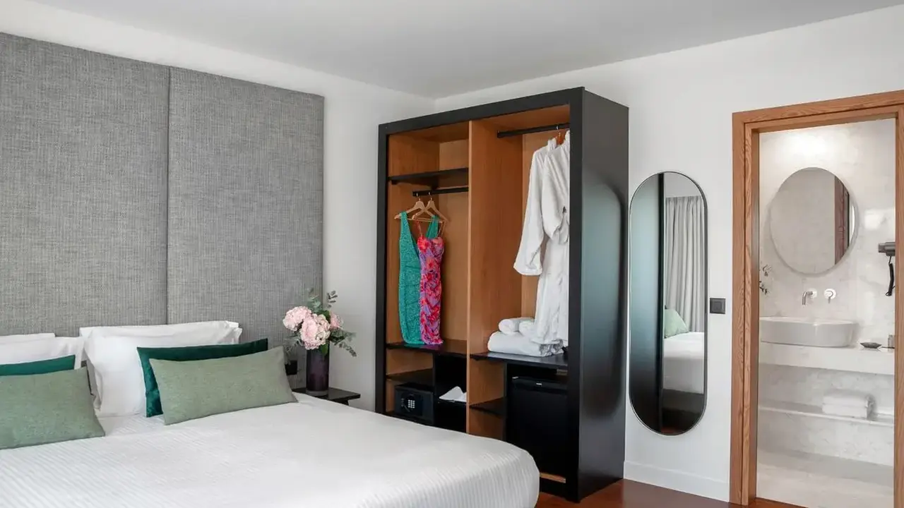 The Athenaeum Luxury Experience