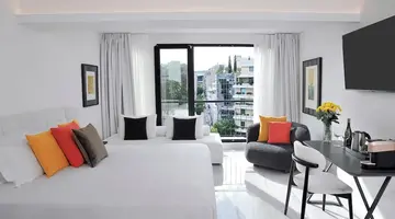 The Athenaeum Luxury Hotel