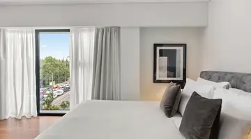 The Athenaeum Luxury Hotel