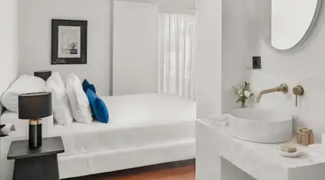 The Athenaeum Luxury Hotel