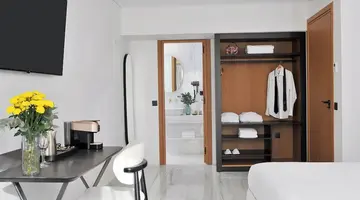 The Athenaeum Luxury Hotel