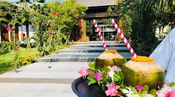 The Barefoot Eco Hotel