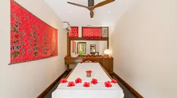 The Barefoot Eco Hotel