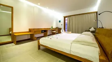 The Barefoot Eco Hotel