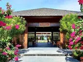 The Barefoot Eco Hotel
