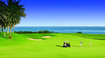 The Bay Club at Anahita