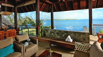 The Bay Club at Anahita