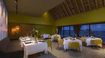 THE BAY CLUB AT ANAHITA