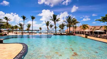 The Bay Club at Anahita