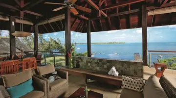 THE BAY CLUB AT ANAHITA