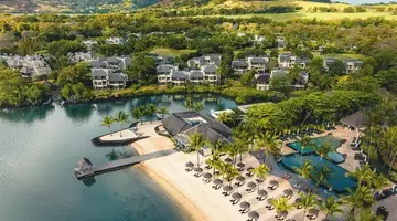 The Bay Club at Anahita