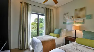 The Bay Club at Anahita