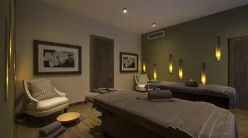 THE BAY CLUB AT ANAHITA