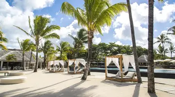THE BAY CLUB AT ANAHITA